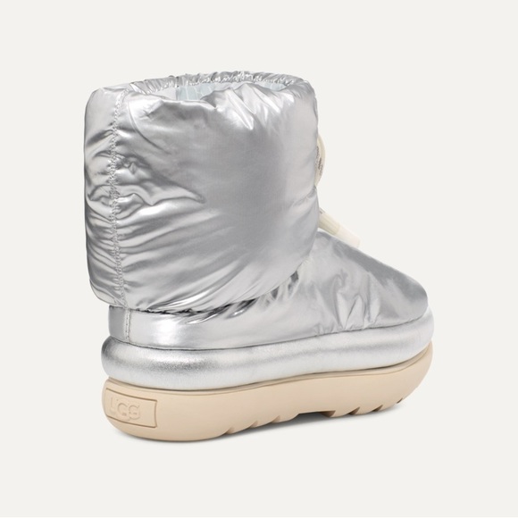 EUC - UGG Classic Maxi Short Metallic Size - 6 - Picture 3 of 8